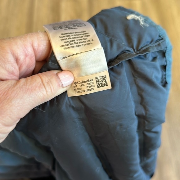 Columbia 650 down blue and yellow puffer jacket size small - Picture 5 of 10